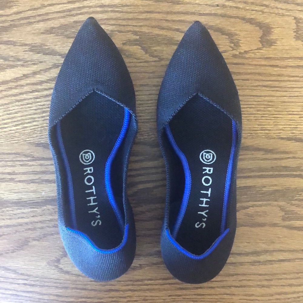 Rothy’s The Point in Black. Size 6.